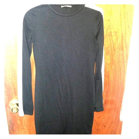 Black dress - Picture 1 of 4